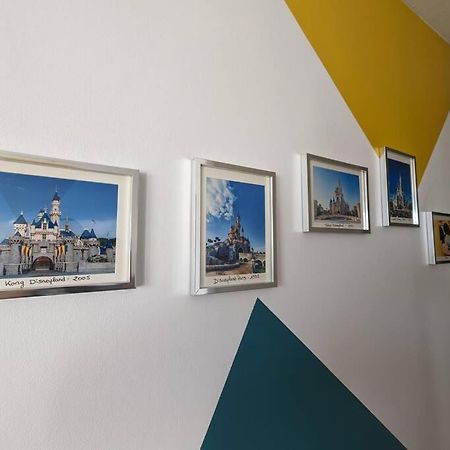 Disney'S Gallery A 5 Minutes De Disneyland Paris Монтеврен Екстер'єр фото